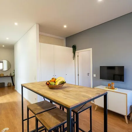 Colorful & Cozy By Hostwise * Porto