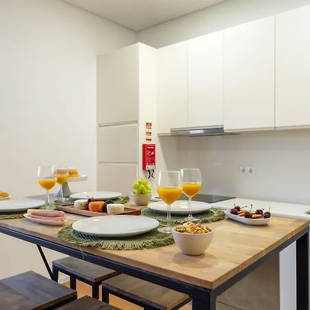 Apartment Colorful & Cozy By Hostwise Porto