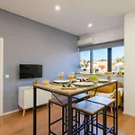 Colorful & Cozy By Hostwise Апартаменты *