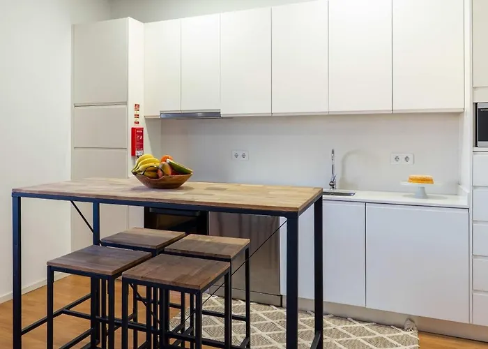 Colorful & Cozy By Hostwise Porto