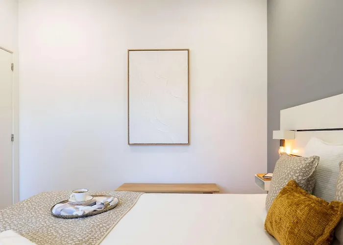 Colorful & Cozy By Hostwise Porto