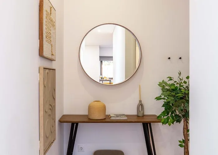 Colorful & Cozy By Hostwise Porto