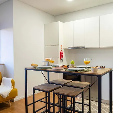 Colorful & Cozy By Hostwise Daire *