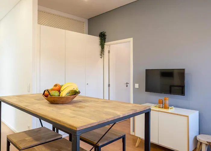 Colorful & Cozy By Hostwise * Oporto